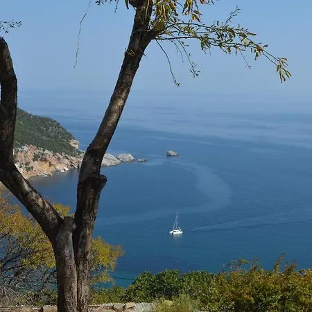 Villa Elea,suberb Seaview,nearby Beach And Town. Skopelos Town