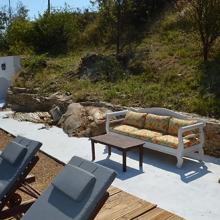 Elea,suberb Seaview,nearby Beach And Town. *