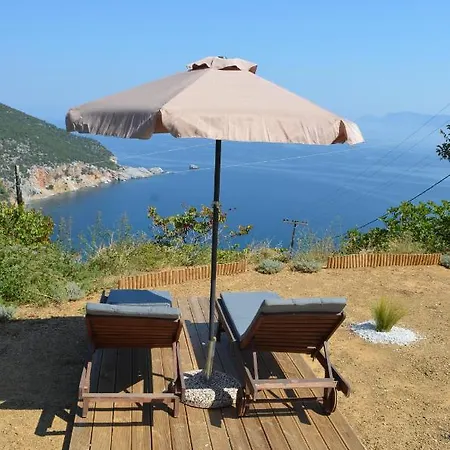 Elea,suberb Seaview,nearby Beach And Town.