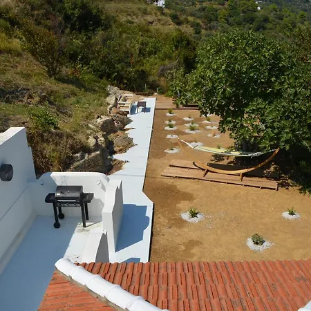 Elea,suberb Seaview,nearby Beach And Town.