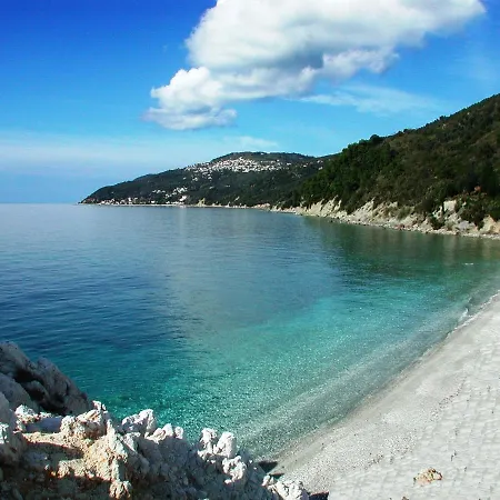 Villa Elea,suberb Seaview,nearby Beach And Town. Città di Skopelos